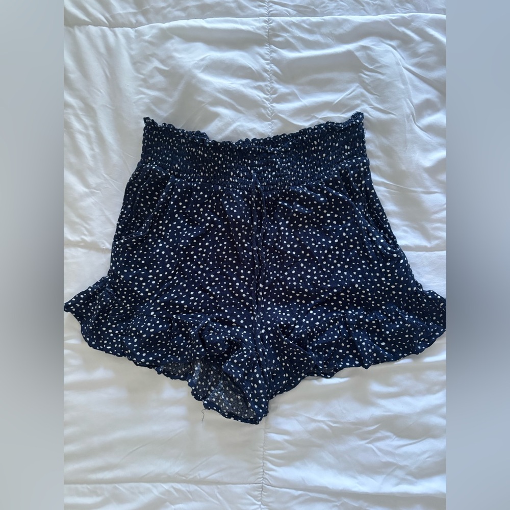 Belk Bebop brand Navy Polka Dot Women's Shorts size small